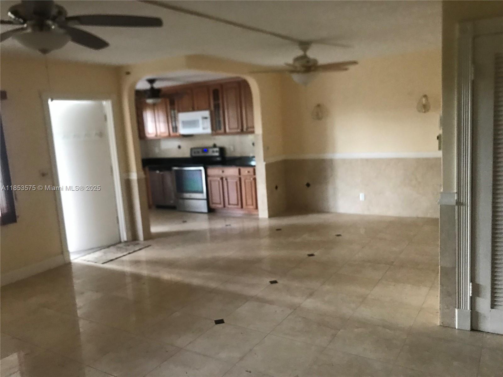PARADISE VILLAS CONDO - Residential