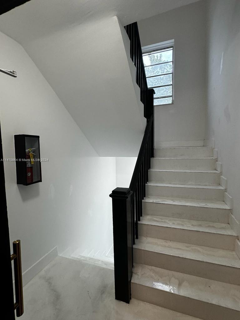 CORAL GABLES FLAGLER STRE - Residential Lease
