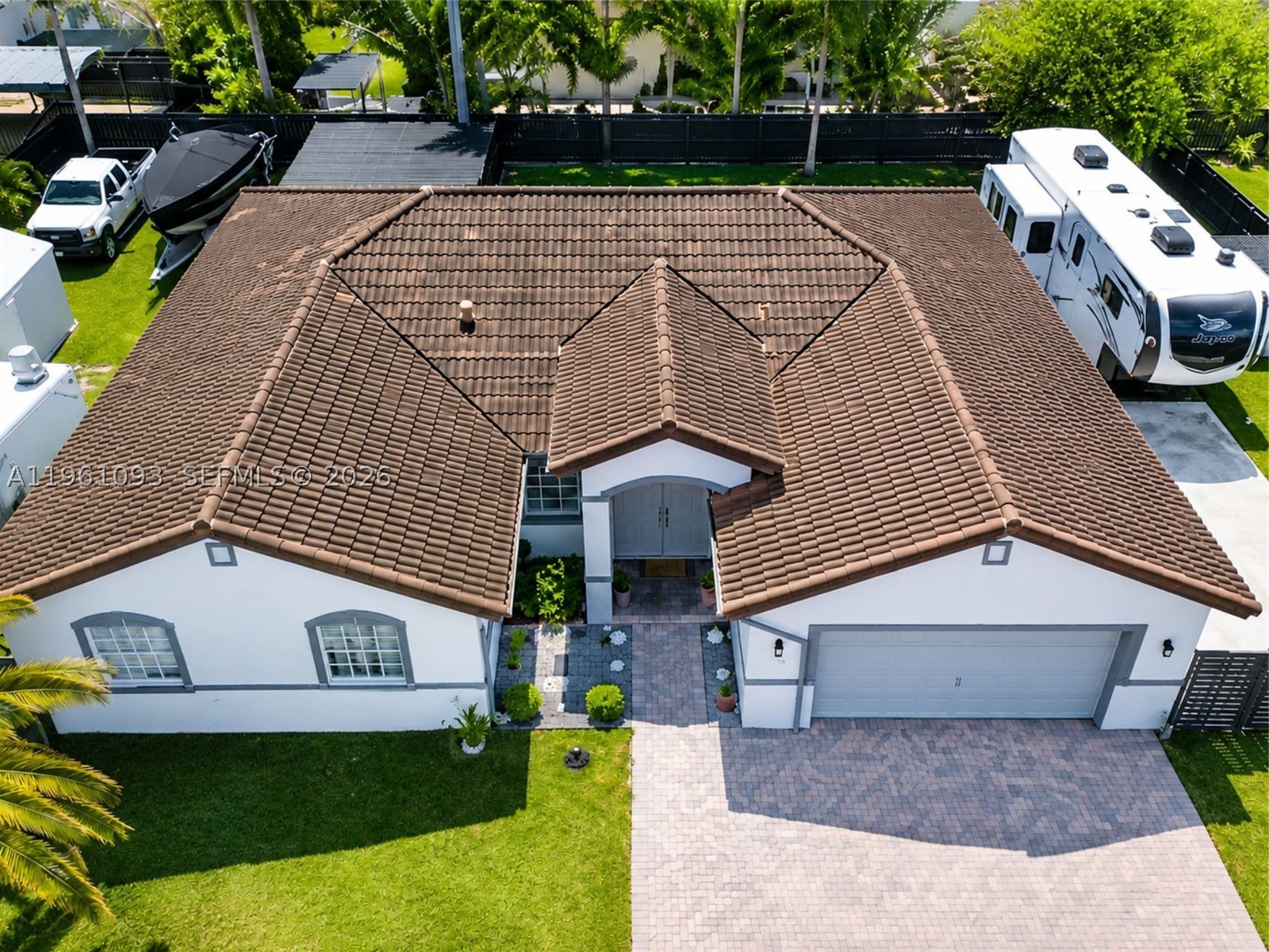 BISCAYNE DRIVE ESTATES - Residential