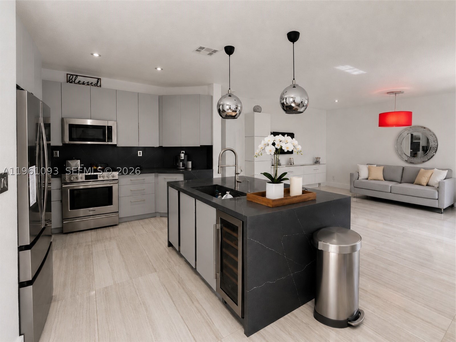 BISCAYNE DRIVE ESTATES - Residential