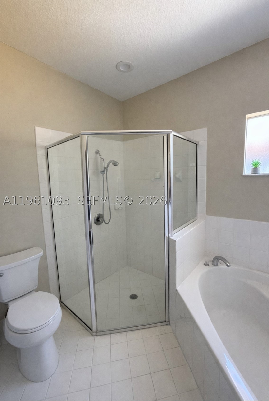 BISCAYNE DRIVE ESTATES - Residential