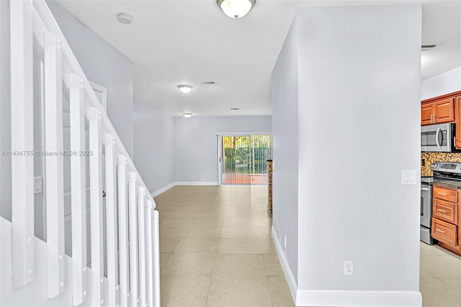 EMERALD COURTS - OPAL CRE - Residential