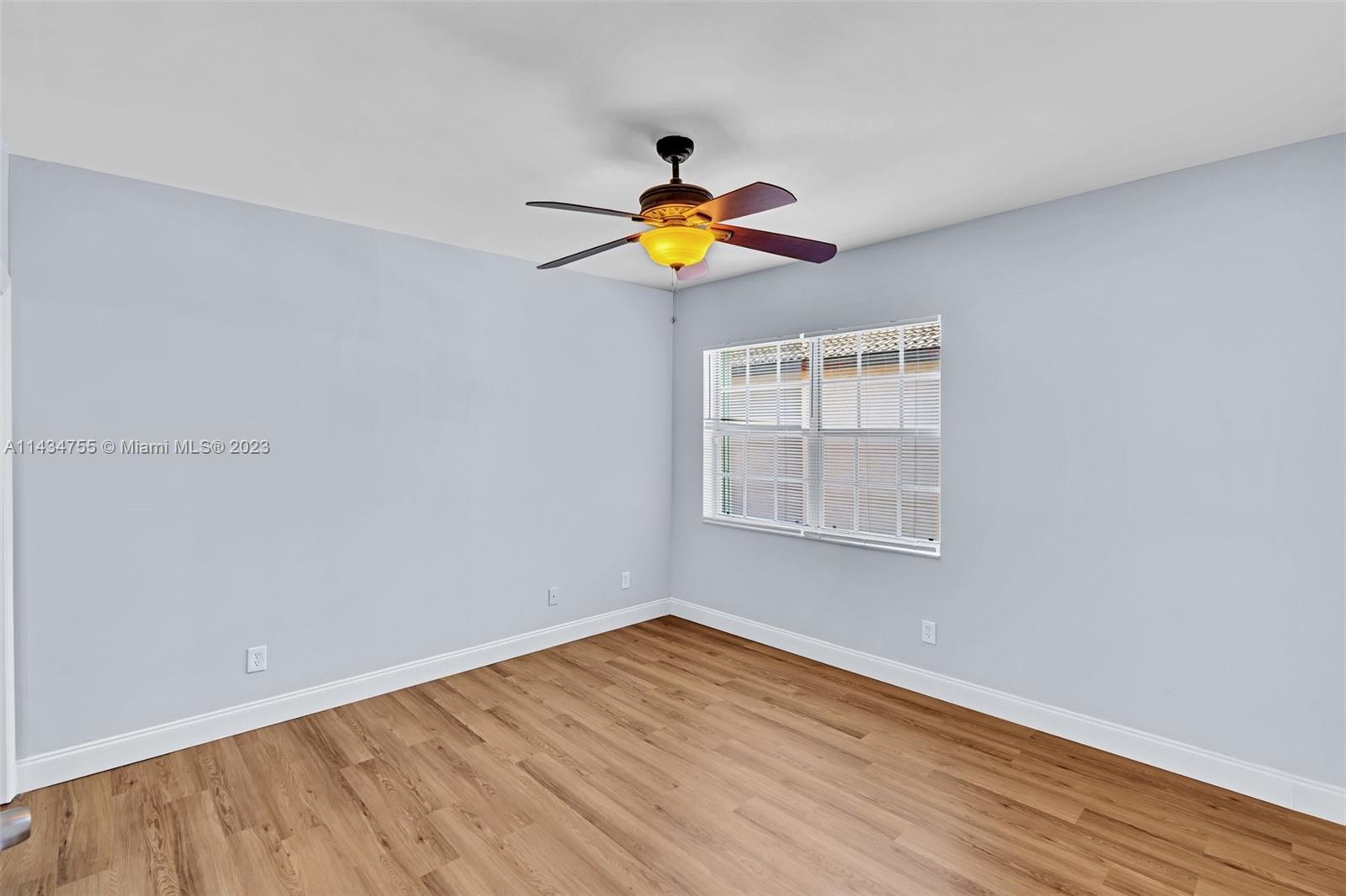 EMERALD COURTS - OPAL CRE - Residential