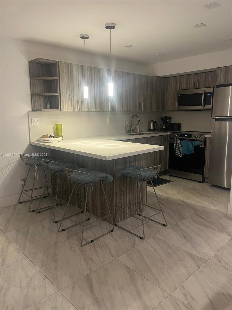 WARRENTON HOUSE CONDO - Residential