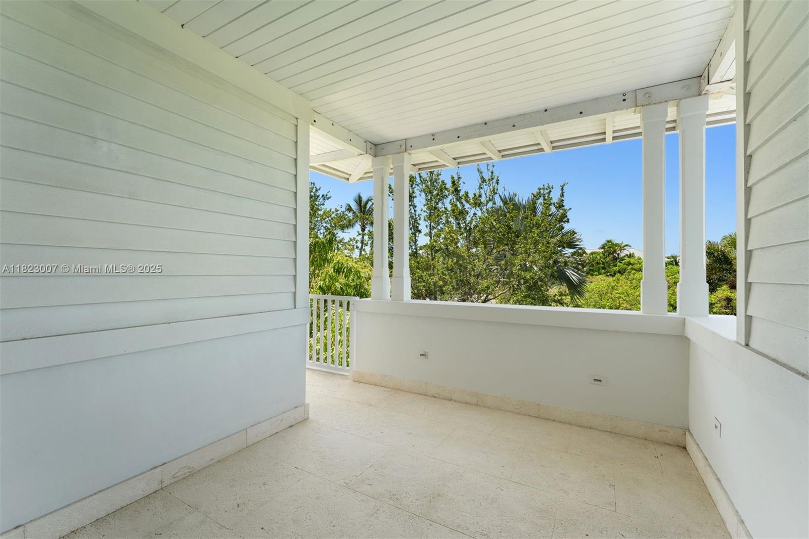 TROPICAL ISLE HOMES SUB 4 - Residential