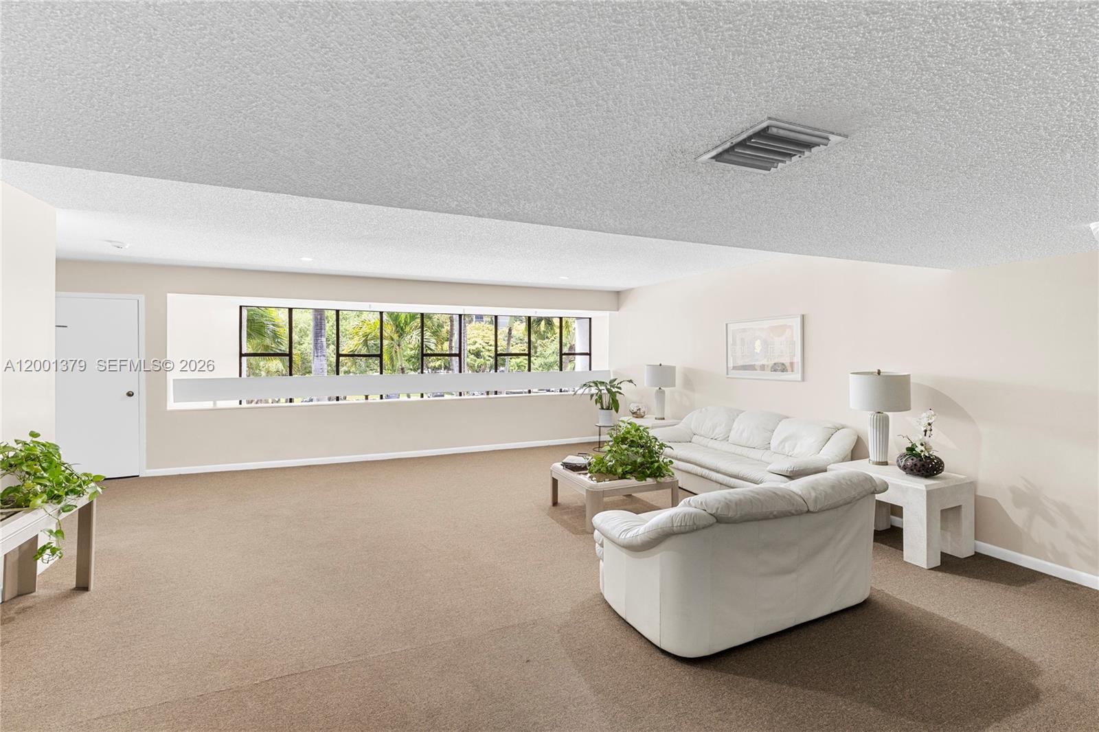 BLDG 6 OF COUNTRY CLUB AP - Residential