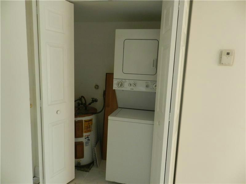 PLANTATION RACQUET CLUB C - Residential Lease