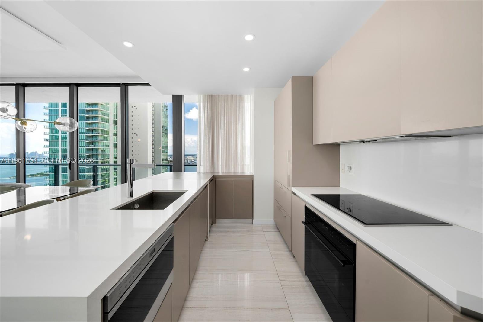 GRAN PARAISO CONDO - Residential