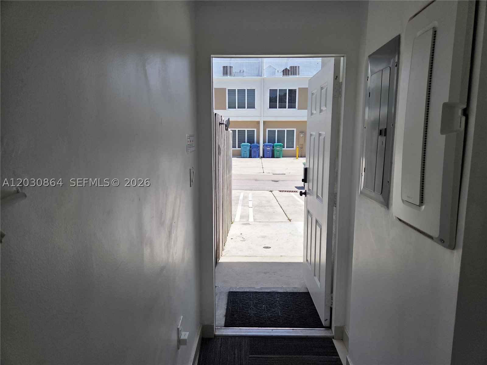 PARADISE GARDENS - Residential Lease