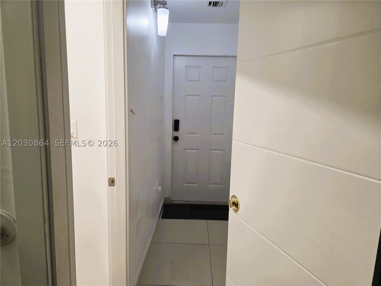 PARADISE GARDENS - Residential Lease