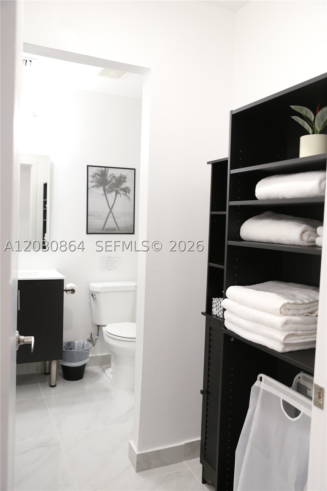 PARADISE GARDENS - Residential Lease