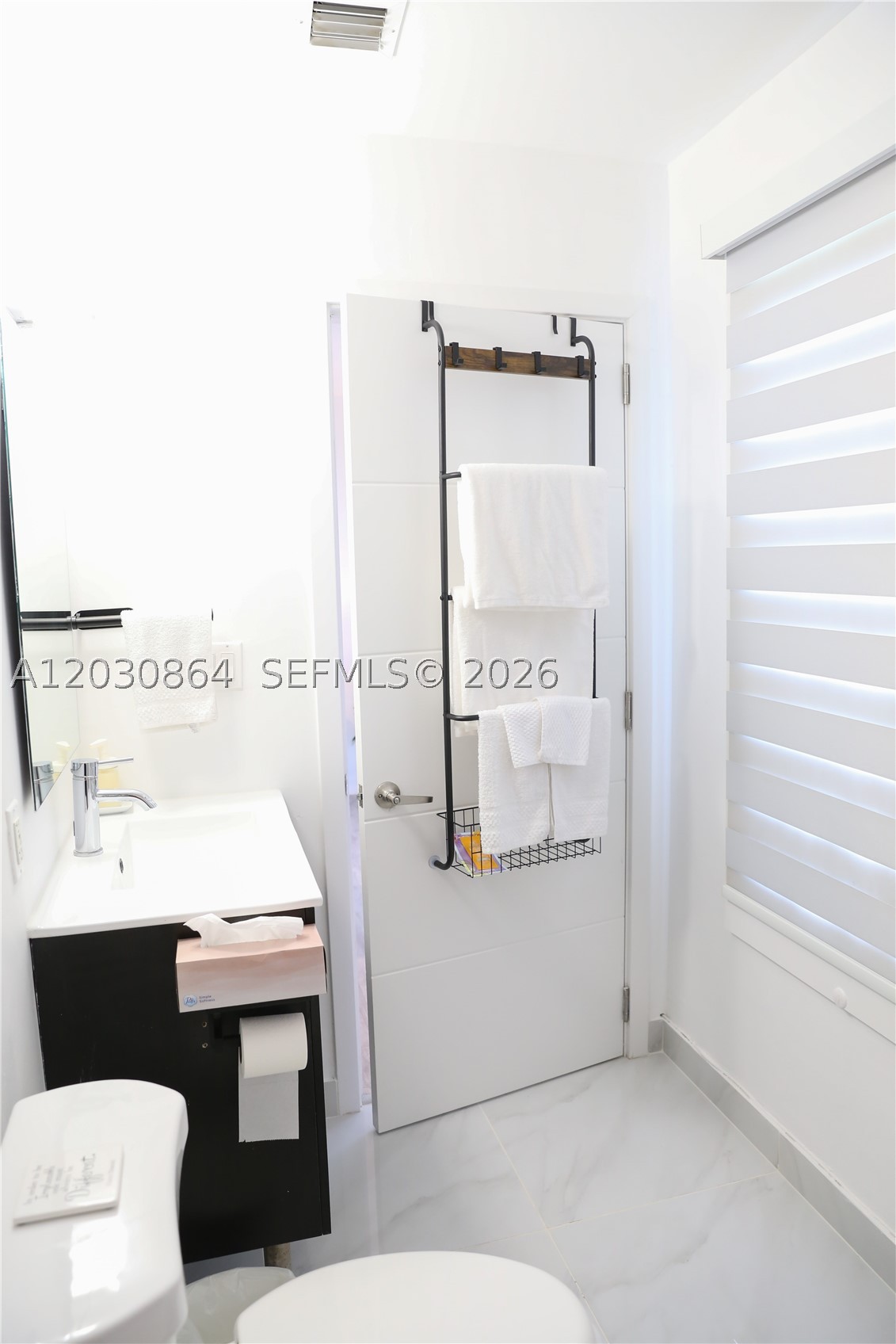 PARADISE GARDENS - Residential Lease