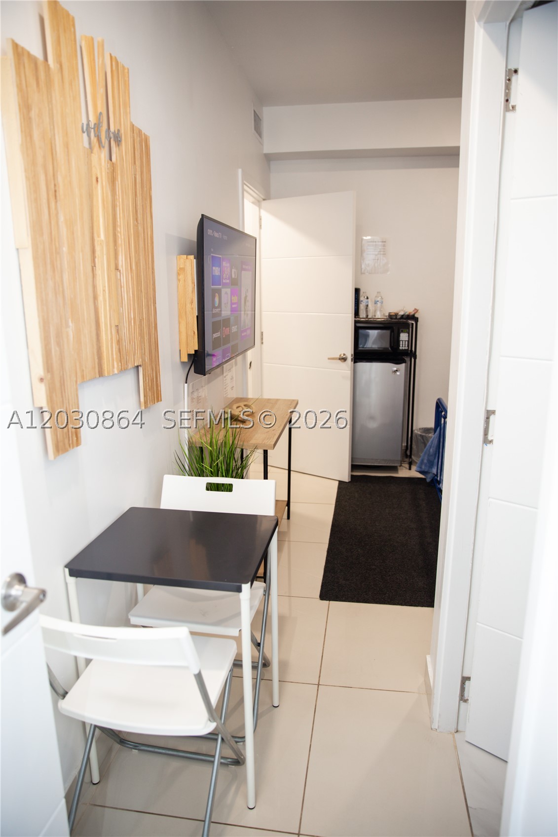 PARADISE GARDENS - Residential Lease