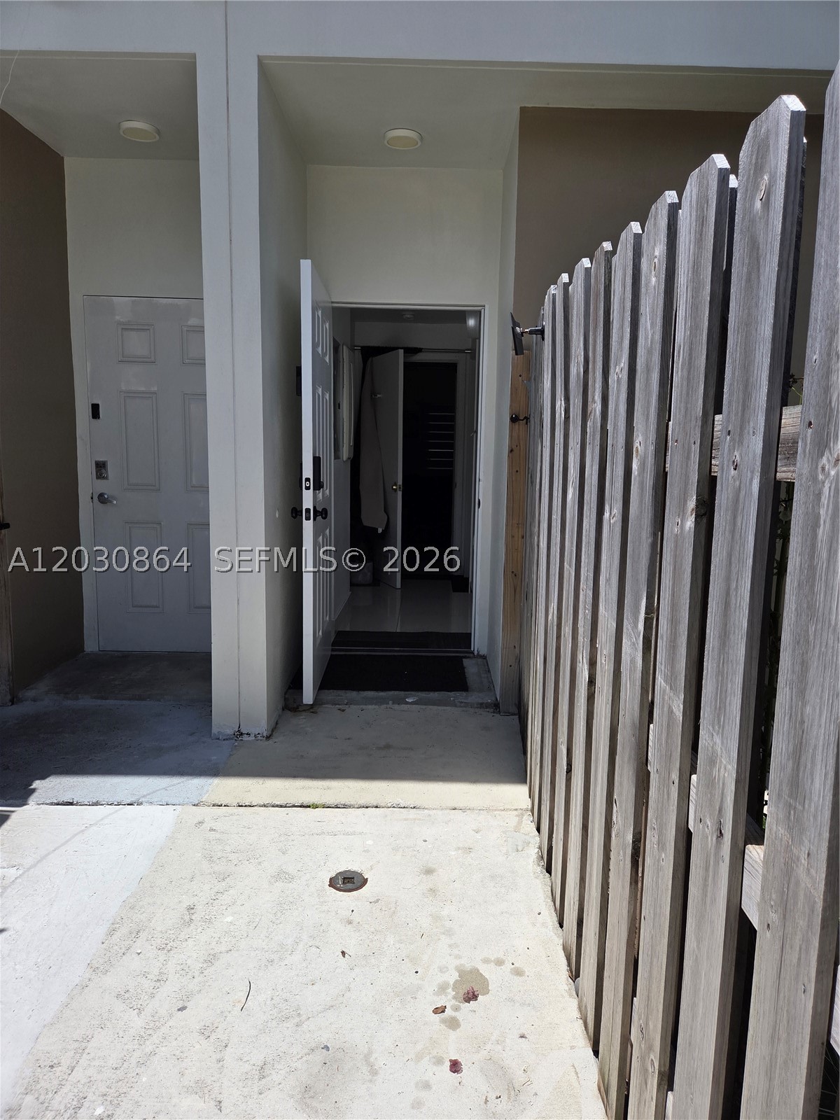 PARADISE GARDENS - Residential Lease