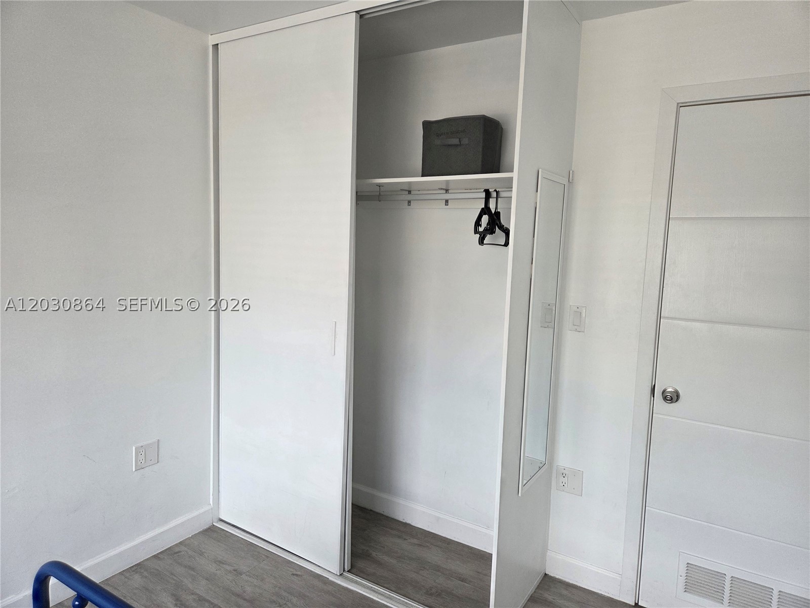 PARADISE GARDENS - Residential Lease