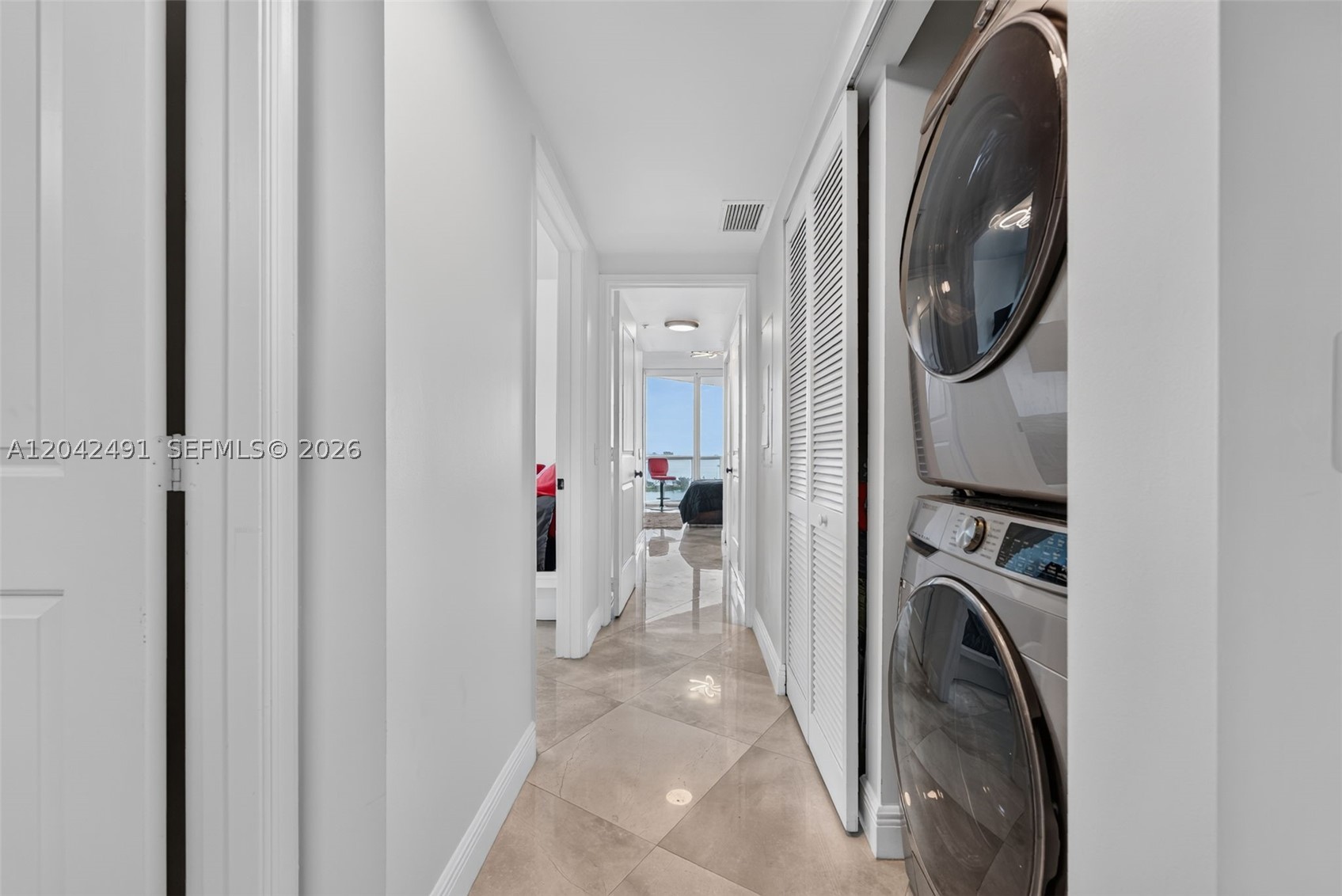 PLATINUM CONDO - Residential