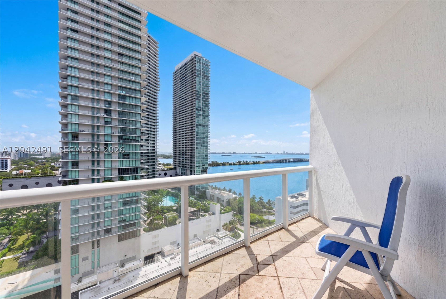 PLATINUM CONDO - Residential