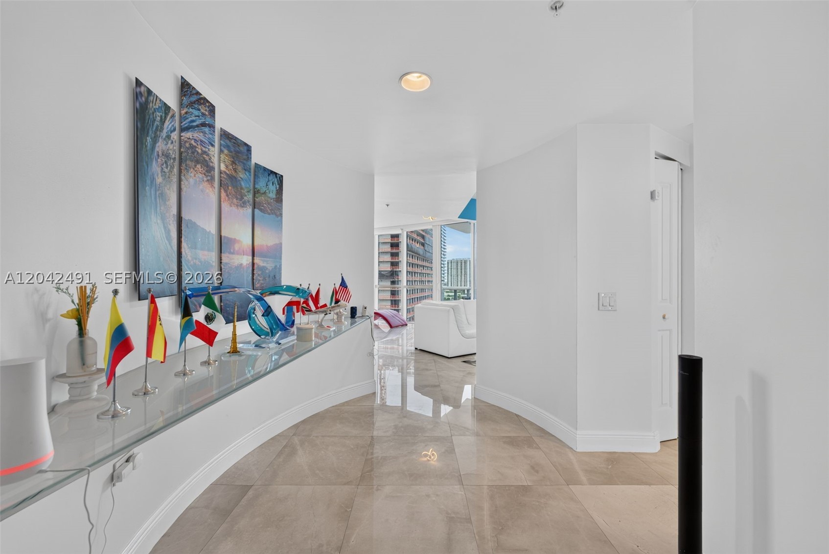 PLATINUM CONDO - Residential