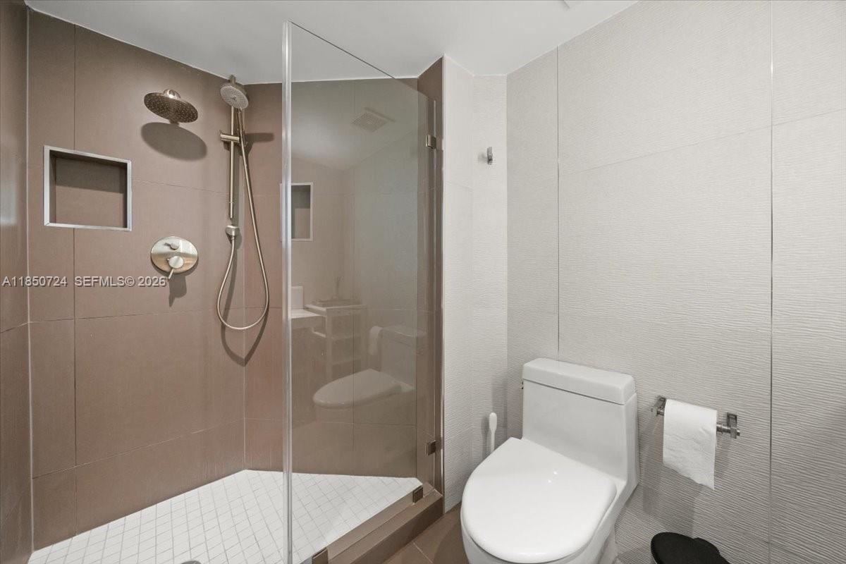 LA GORCE PALACE CONDO - Residential