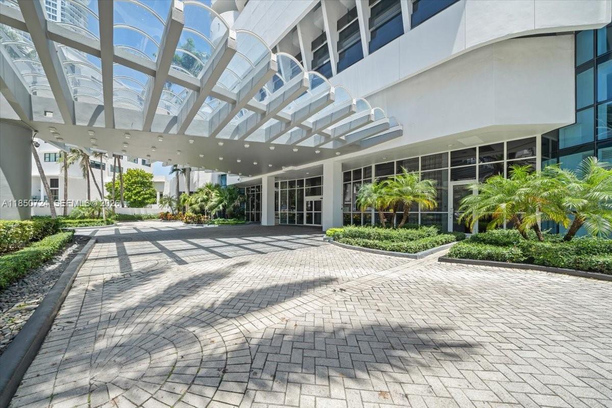LA GORCE PALACE CONDO - Residential
