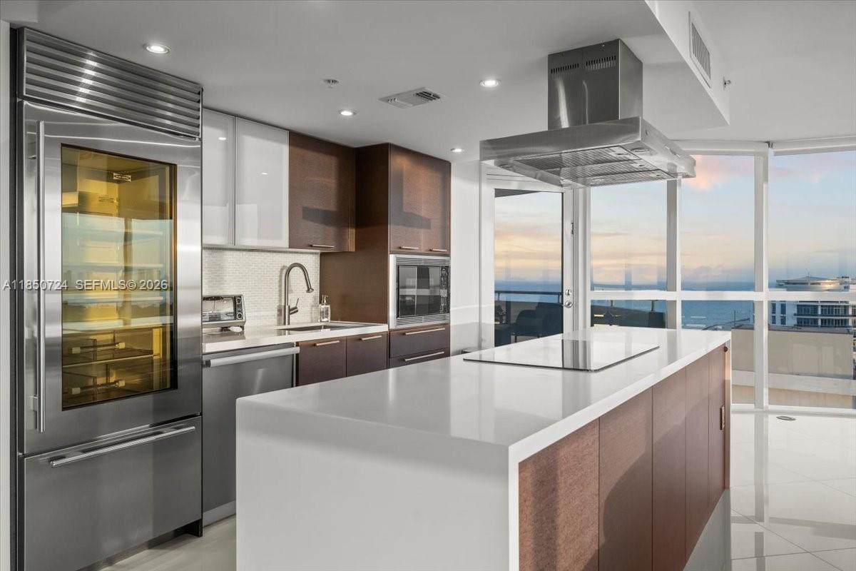 LA GORCE PALACE CONDO - Residential