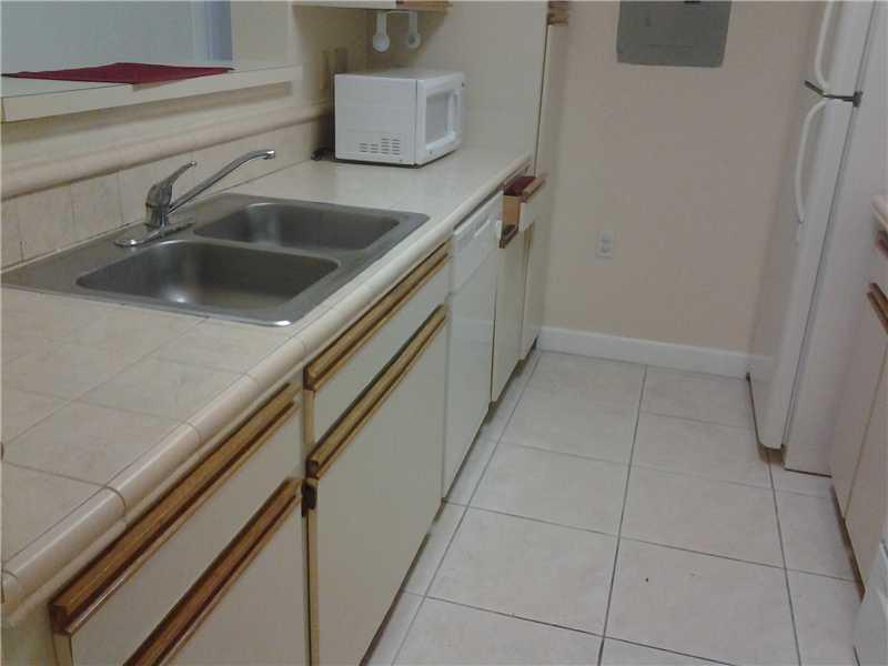 BISCAYNE BEACH CLUB CONDO - Residential Lease