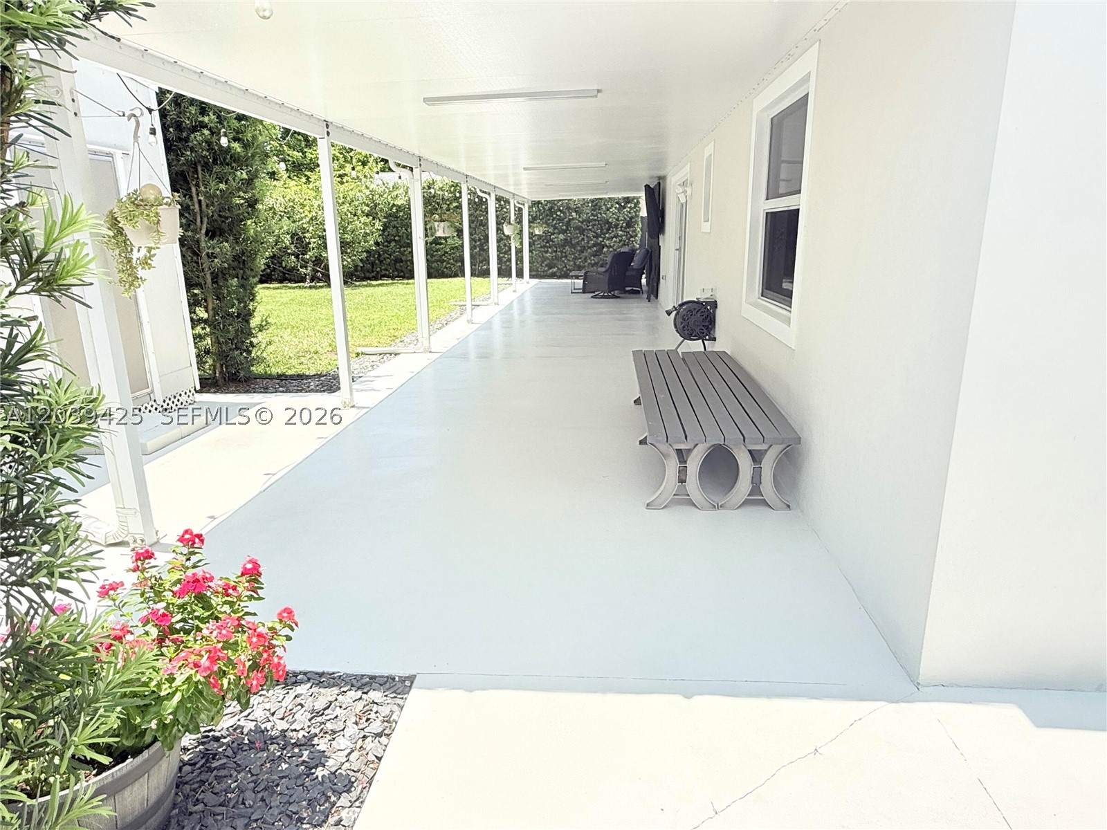 COUNTRY LAKE MANORS SEC 3 - Residential