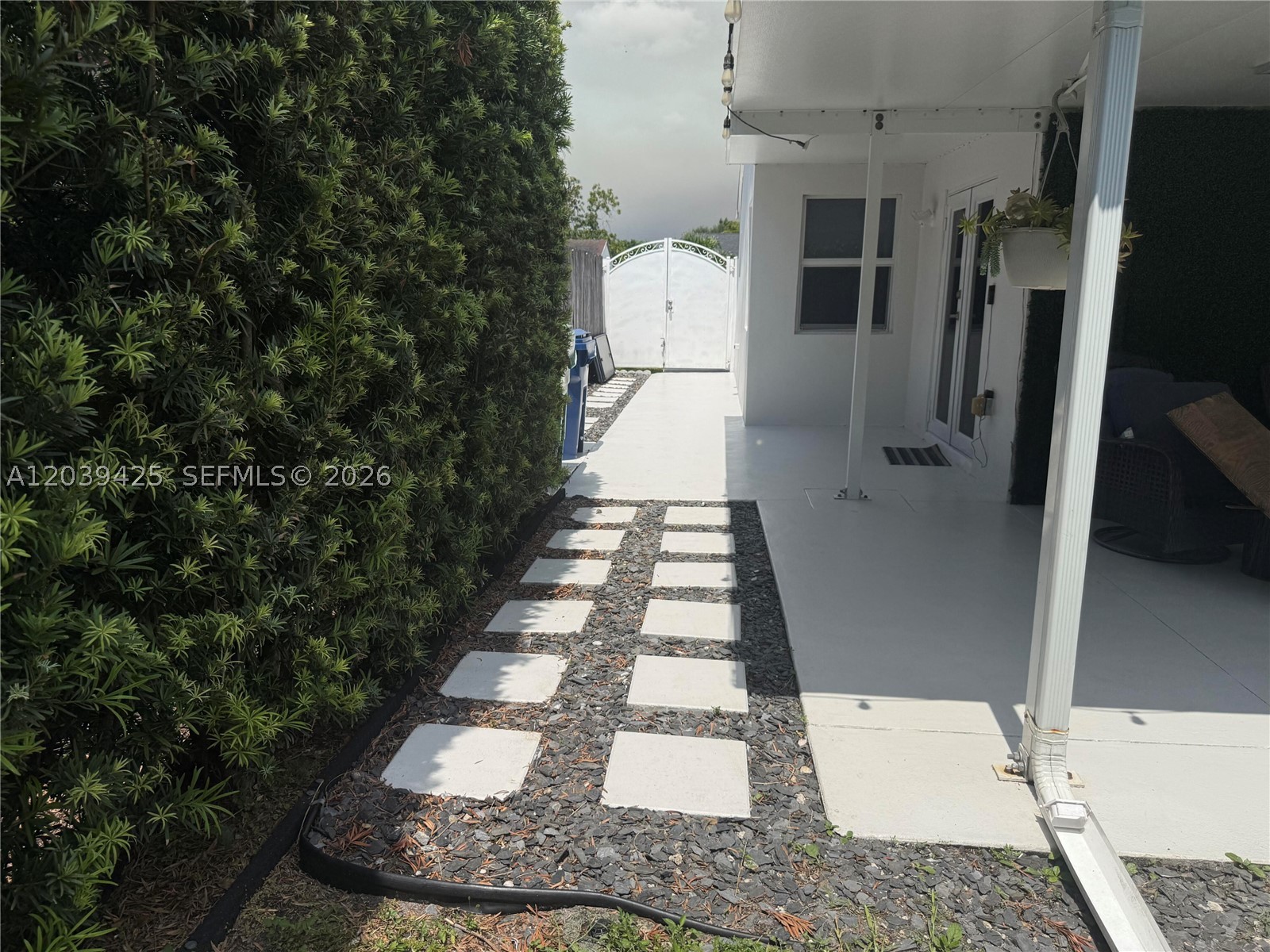 COUNTRY LAKE MANORS SEC 3 - Residential