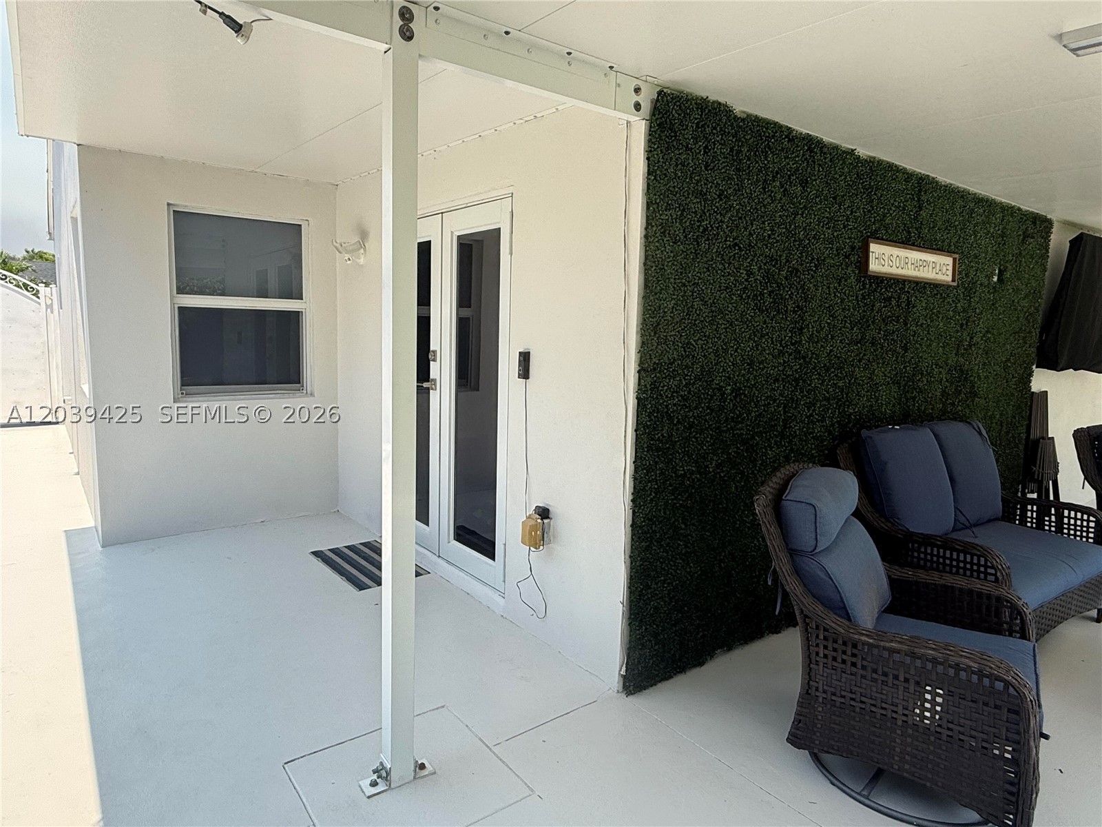 COUNTRY LAKE MANORS SEC 3 - Residential