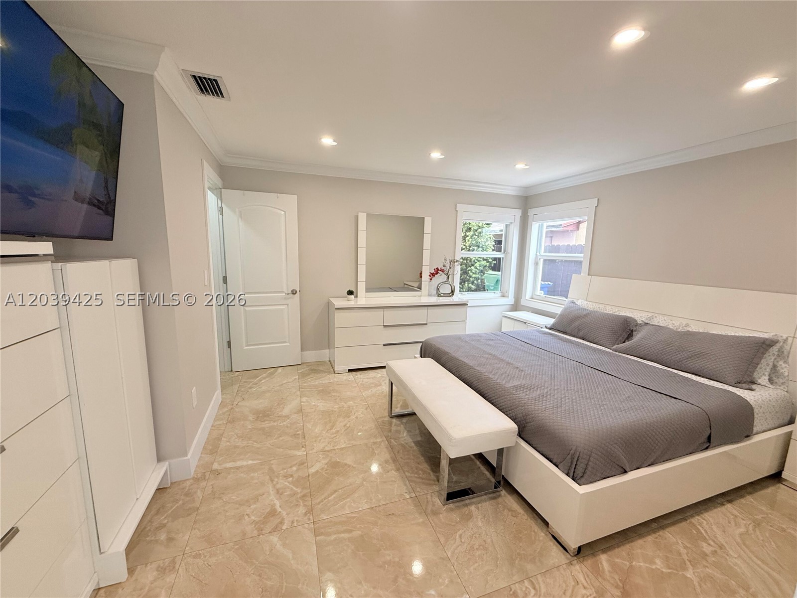 COUNTRY LAKE MANORS SEC 3 - Residential