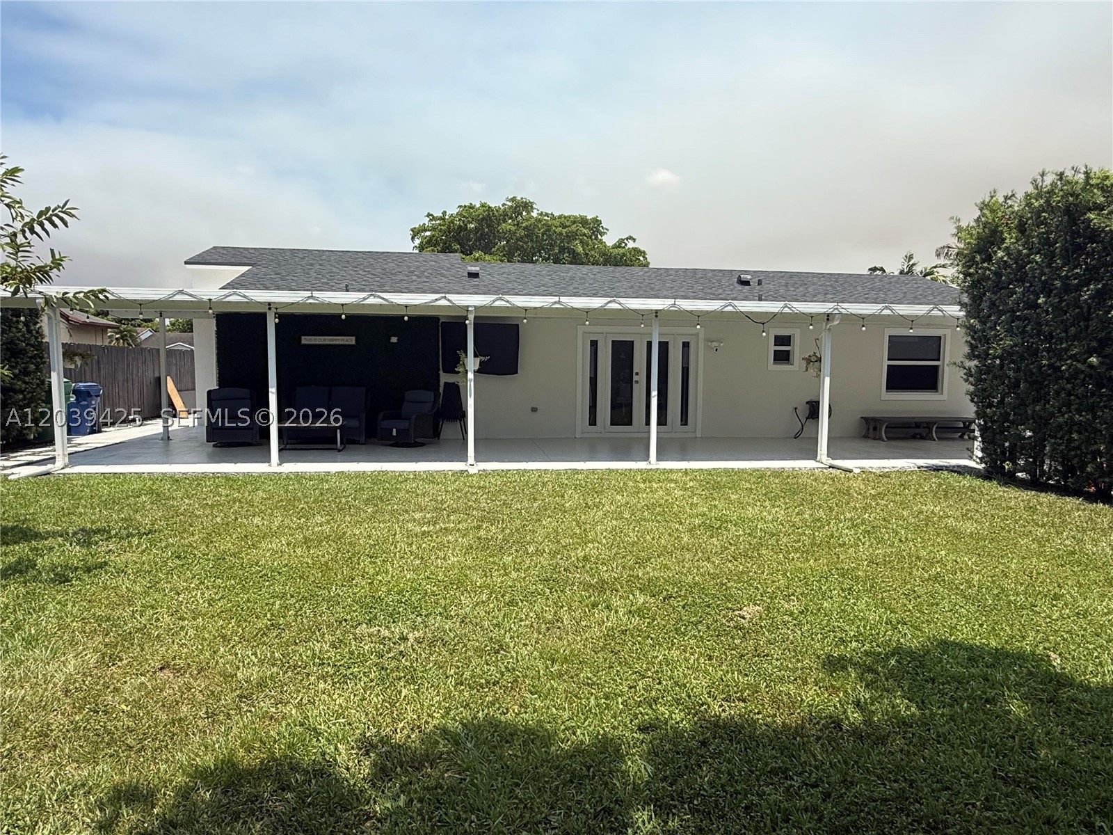 COUNTRY LAKE MANORS SEC 3 - Residential