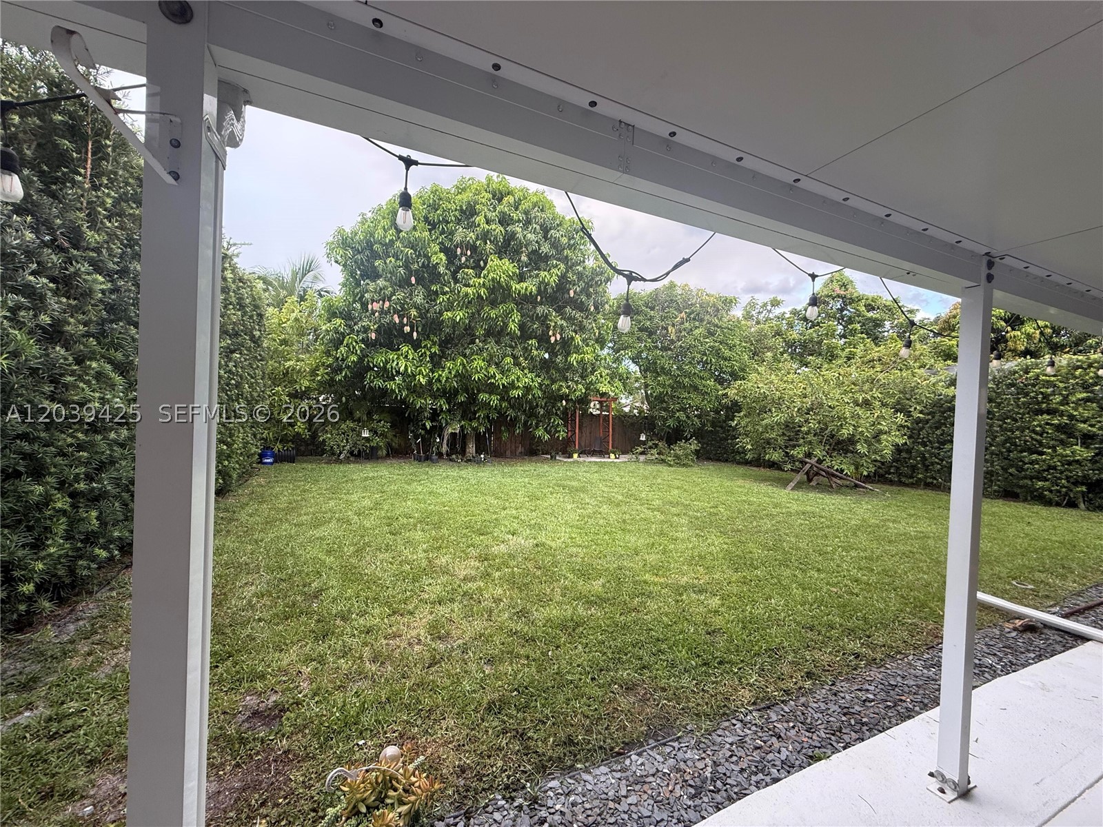 COUNTRY LAKE MANORS SEC 3 - Residential