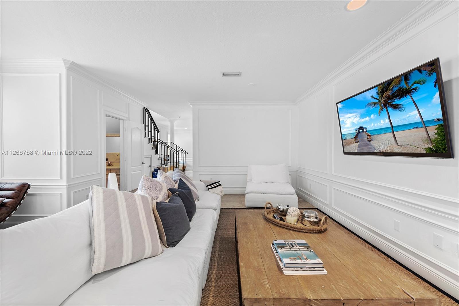 2920-22 WEST TRADE CONDO - Residential