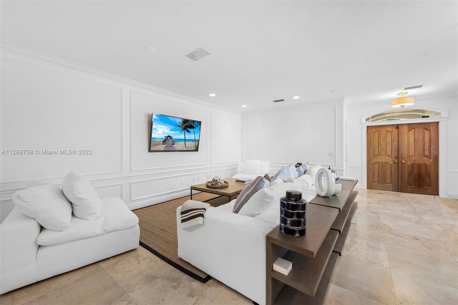 2920-22 WEST TRADE CONDO - Residential