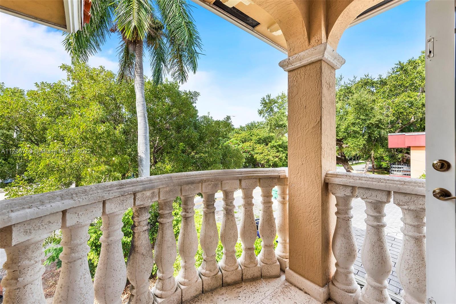 2920-22 WEST TRADE CONDO - Residential