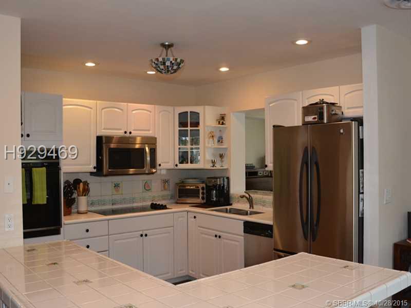 HOLLYWOOD HILLS 6-22 B - Residential