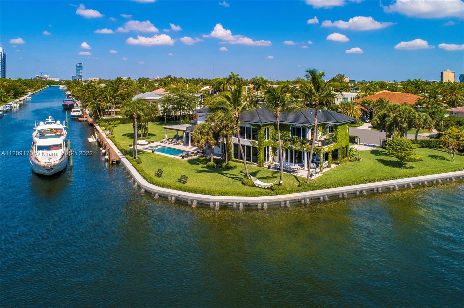 GOLDEN ISLES - Residential