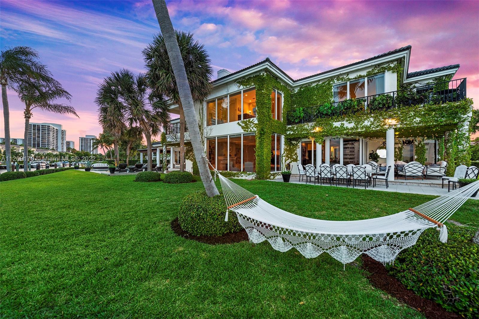 GOLDEN ISLES - Residential
