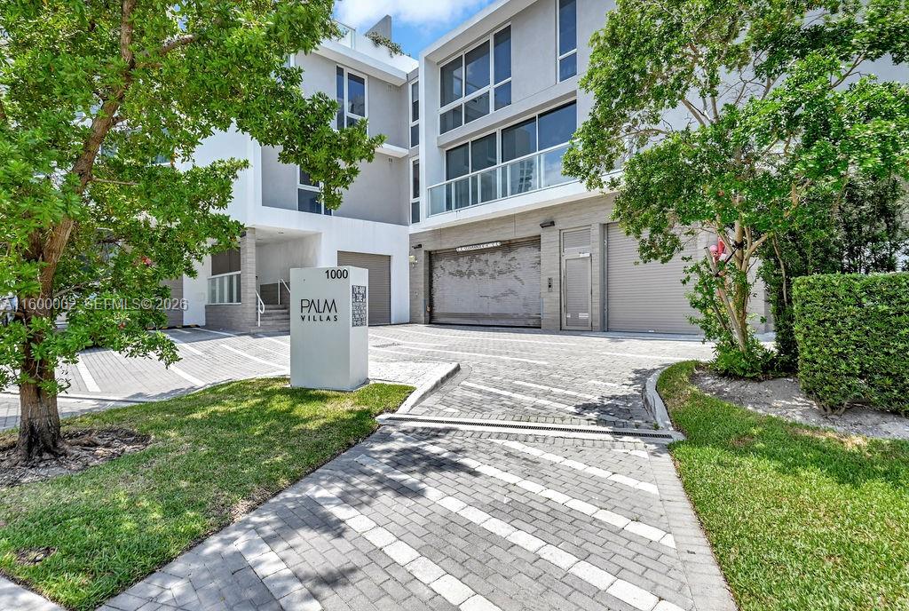BAY HARBOR ISLAND - Residential