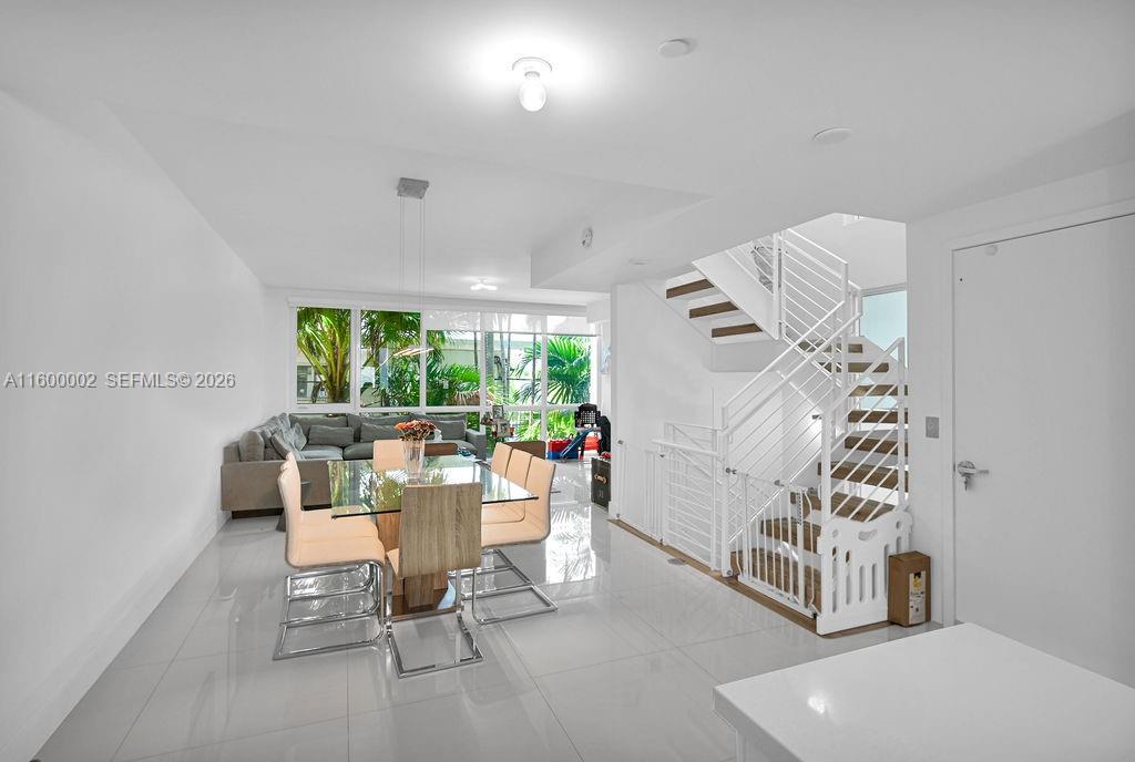 BAY HARBOR ISLAND - Residential