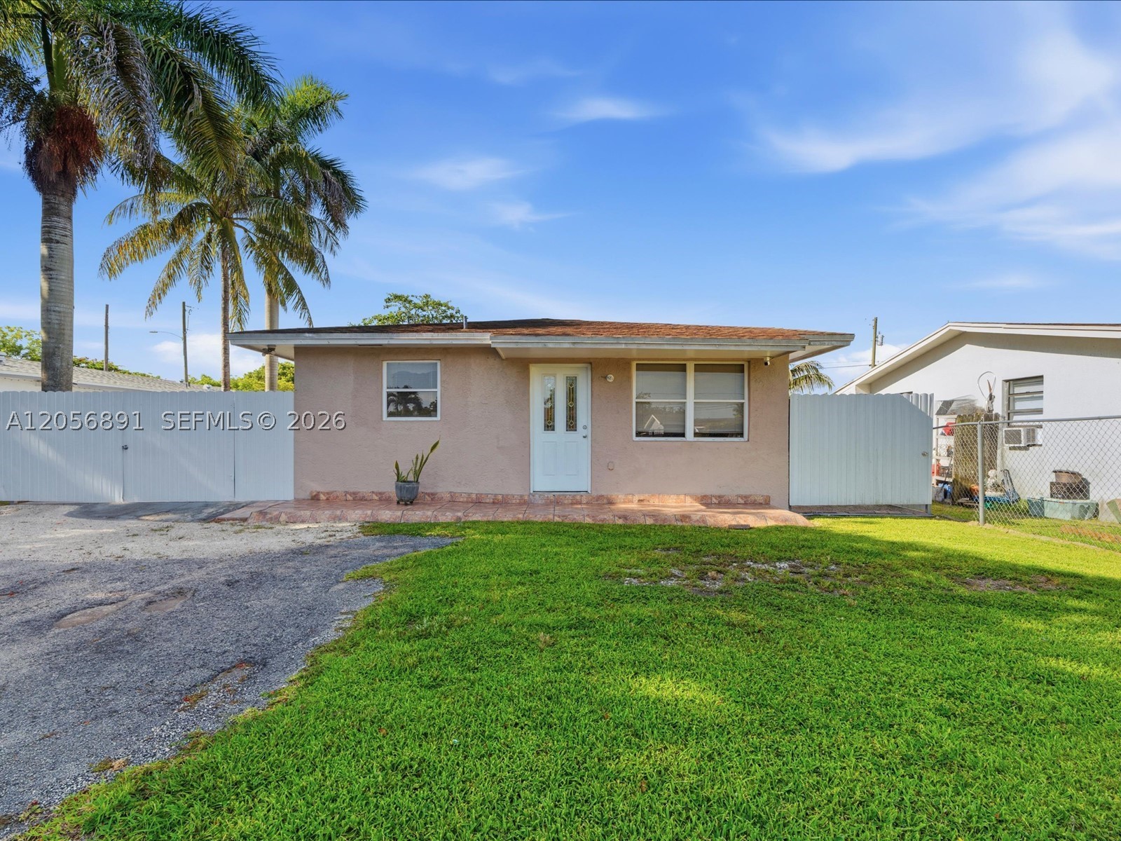Well-maintained 3/2 home on a generous lot with wide side access.  Think parking for a boat, RV, or work trailer! Conveniently located near major expressways and top-rated schools.  Comfort and accessibility, a spacious backyard providing ample room for outdoor entertaining, a play area, or even adding a pool. It's desirable location, make this property is a fantastic opportunity for homeowners or investors alike. Schedule a showing today.  Showings by appointment only. Please contact listing agent to schedule. Do not disturb or approach the property without prior notice.