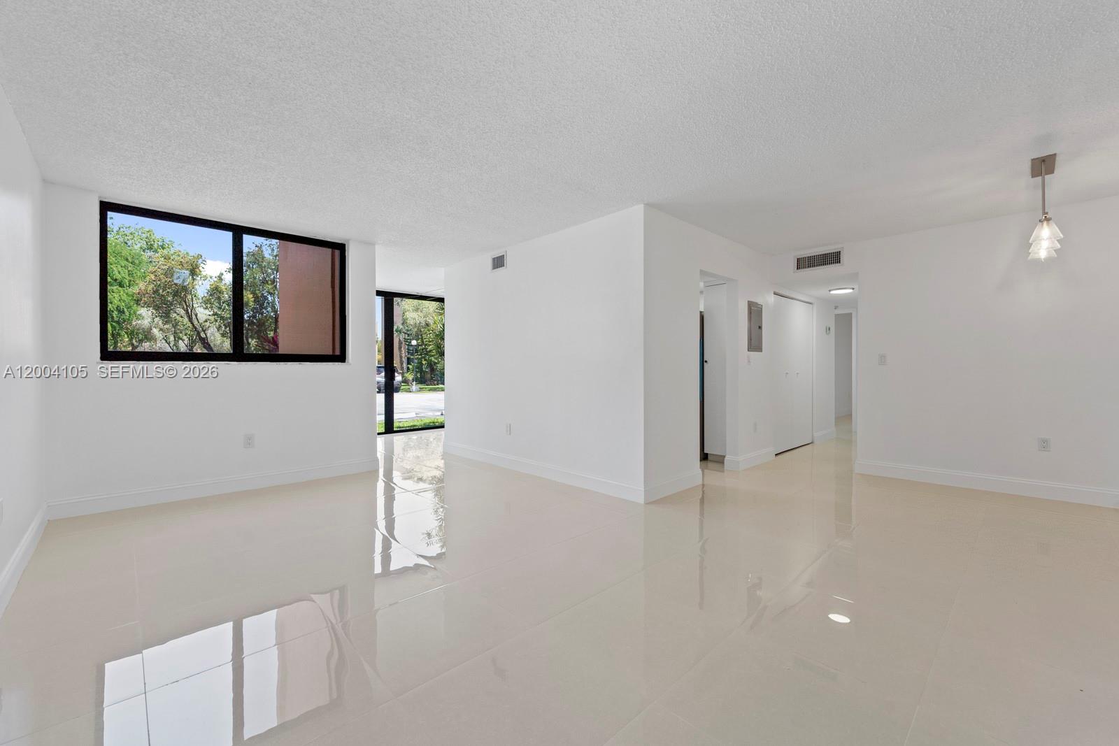 VERSIALLES GARDENS II CON - Residential