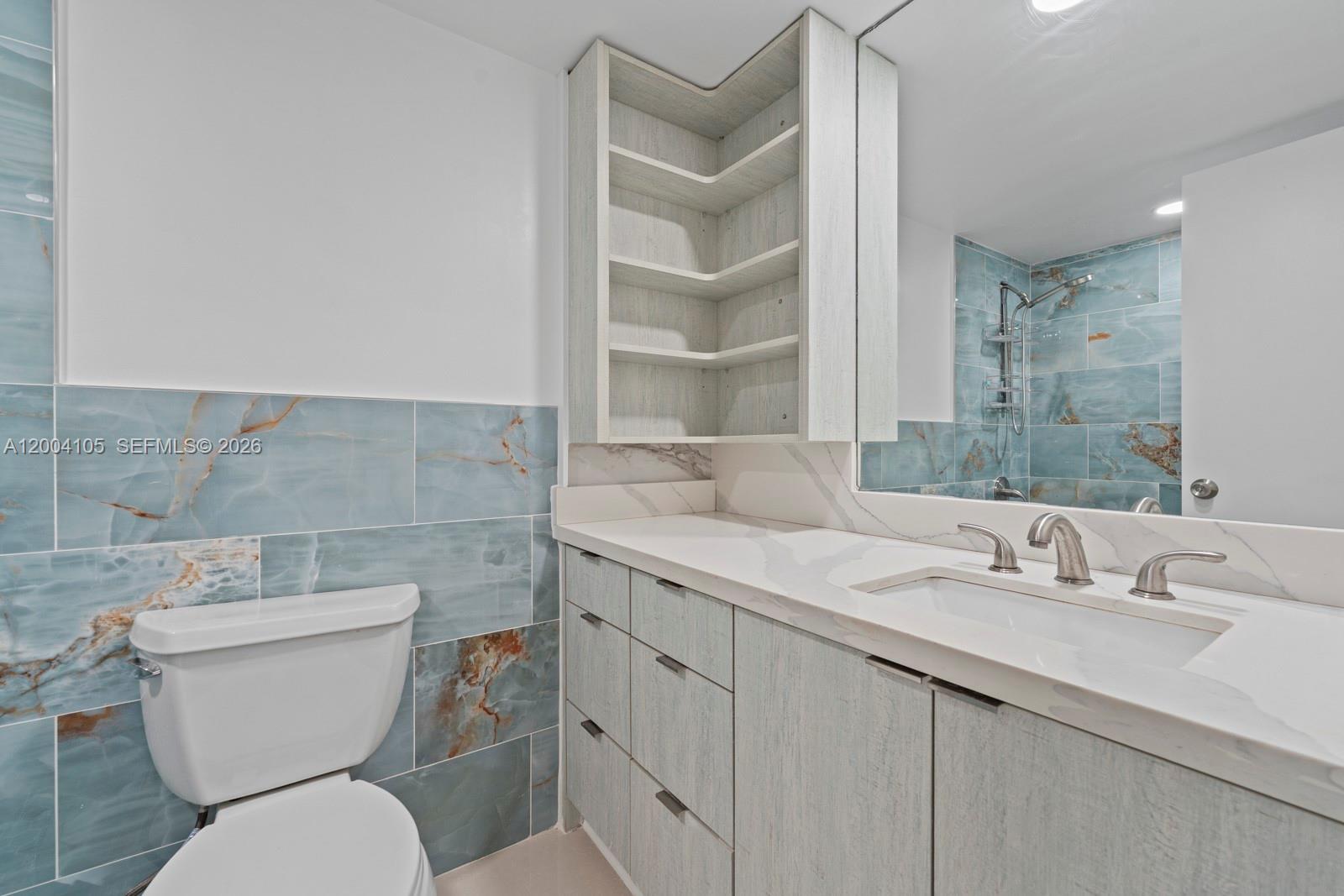 VERSIALLES GARDENS II CON - Residential