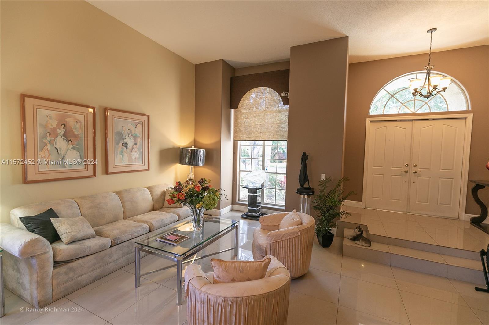 EMBASSY LAKES - Residential