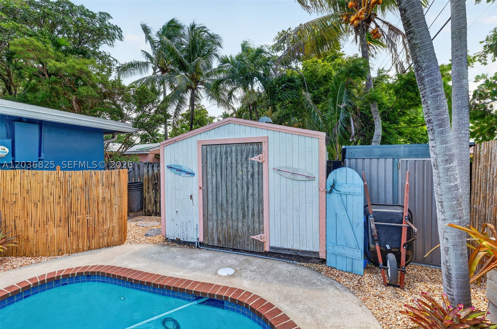 NORTH ANDREWS GARDENS - Residential