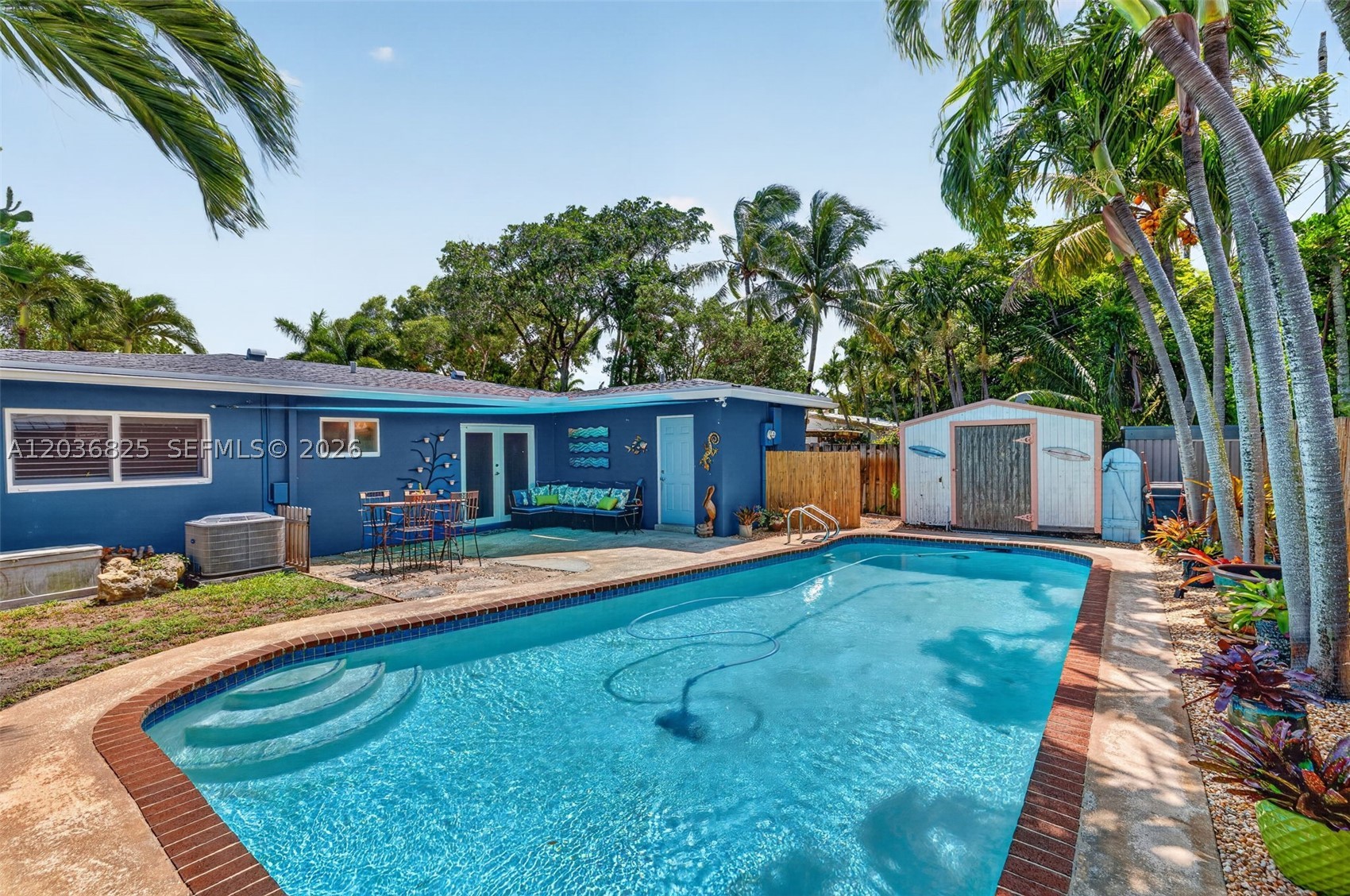 NORTH ANDREWS GARDENS - Residential