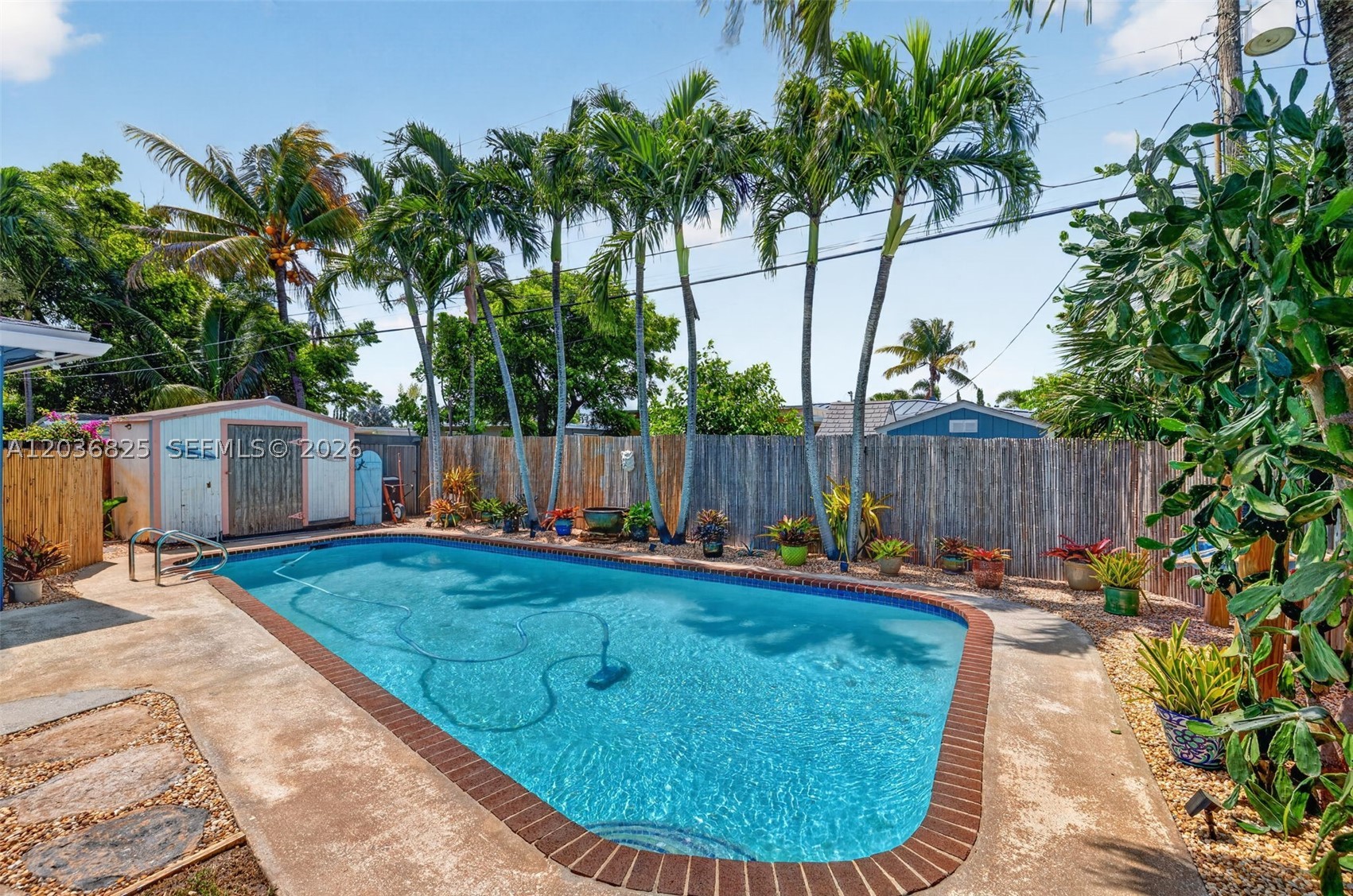 NORTH ANDREWS GARDENS - Residential