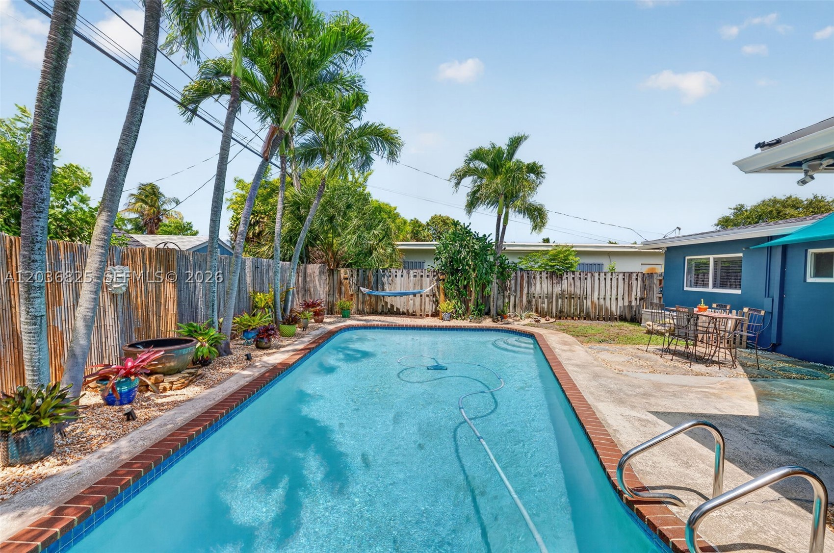 NORTH ANDREWS GARDENS - Residential