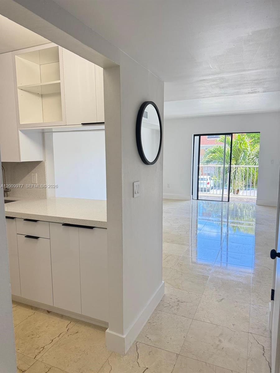 LAGUNA CLUB EAST CONDO - Residential