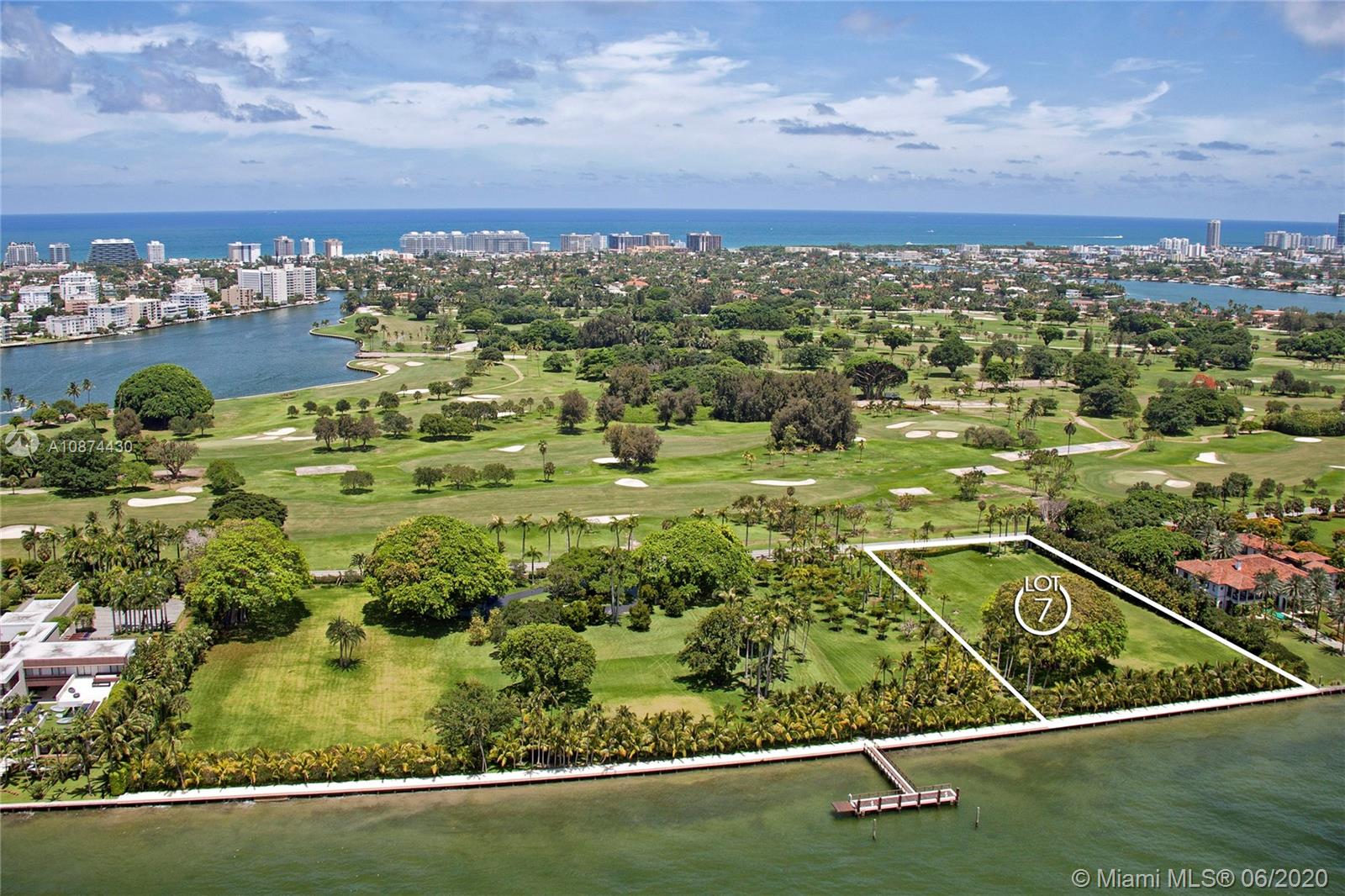 INDIAN CREEK GOLF CLUB IS - Land